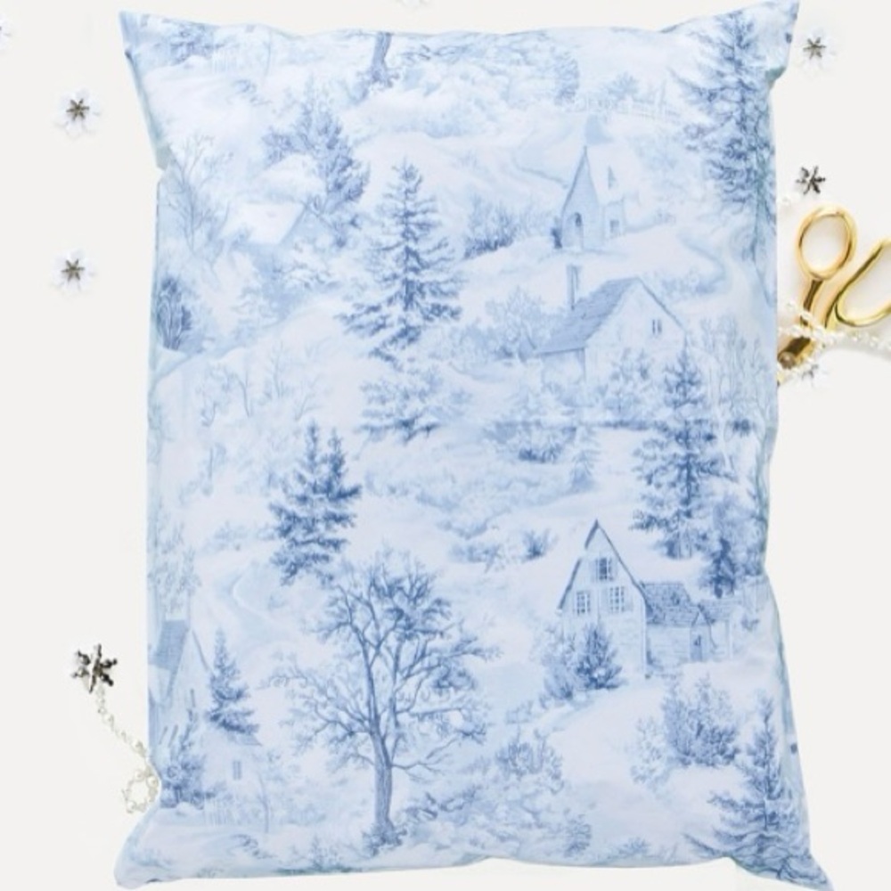 Set of 20 19x24 Blue Winter Toile Print Poly Mailers